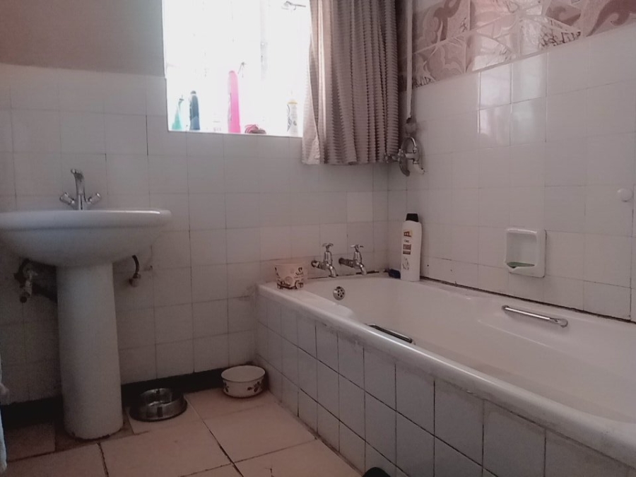 3 Bedroom Property for Sale in Vierfontein Free State